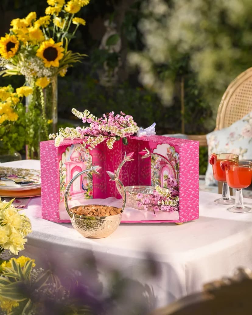 Luxury gift hamper